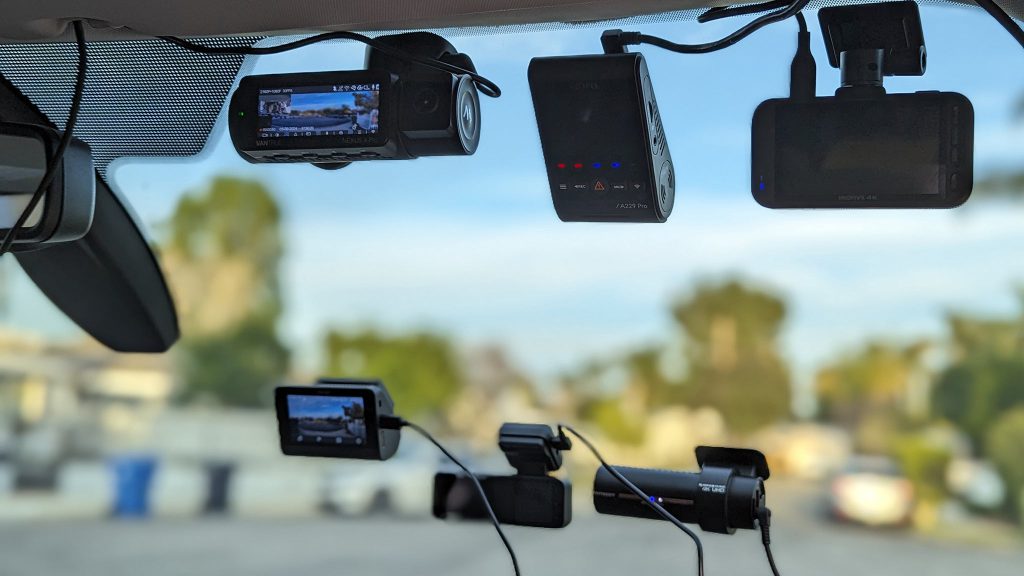 انواع دوربین ثبت وقایع خودرو