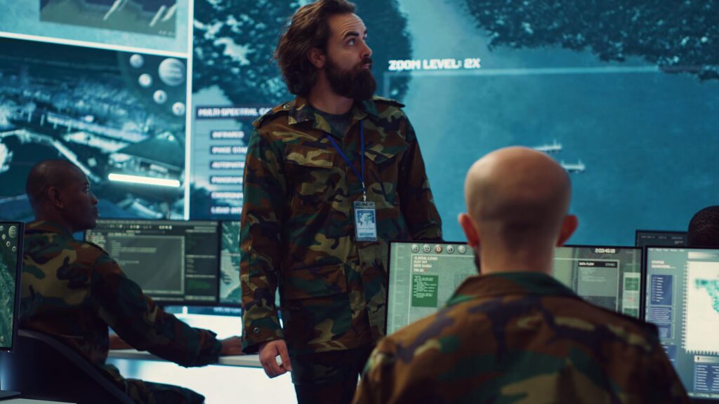 استفاده از ردیاب در صنایع نظامی